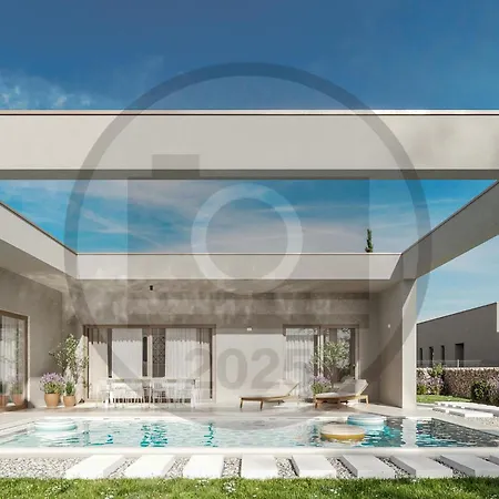 Beautiful Home In Tar *